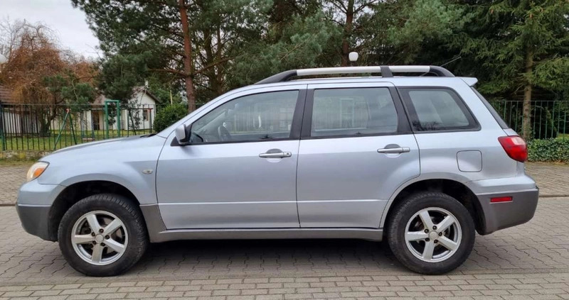 Mitsubishi Outlander cena 9500 przebieg: 277000, rok produkcji 2006 z Łaszczów małe 352